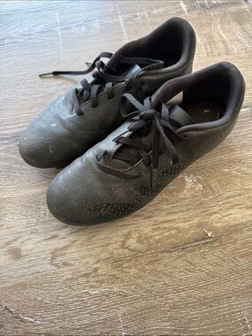 adidas Black Soccer Cleats - Predat
